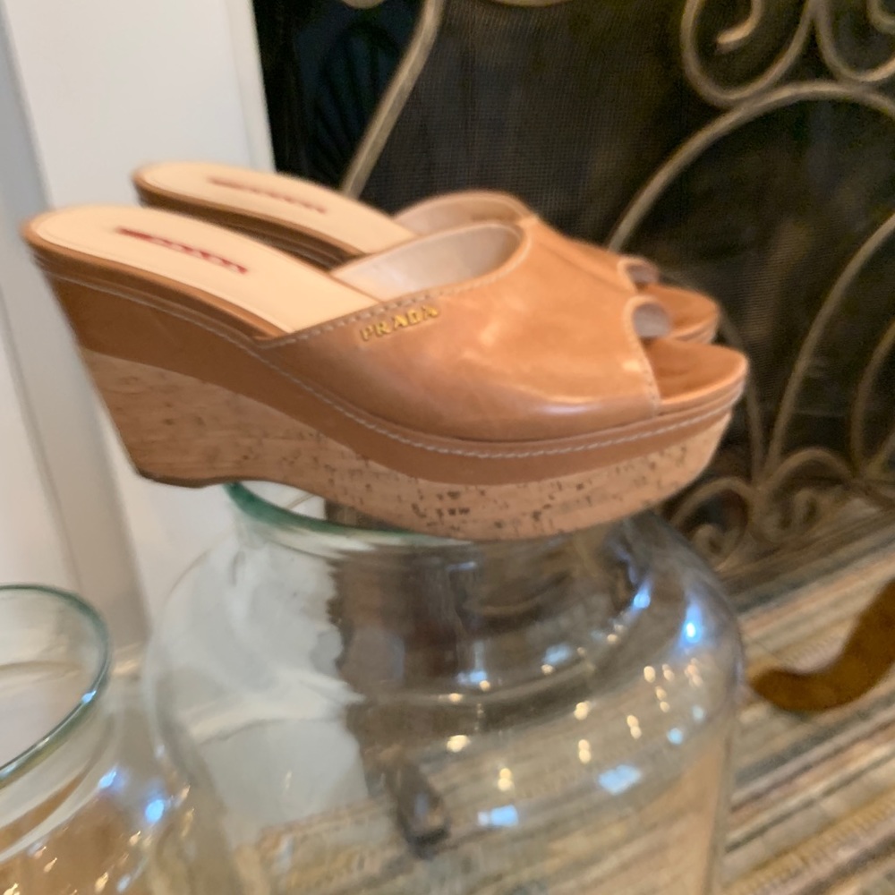 Great versatile summer shoe!
